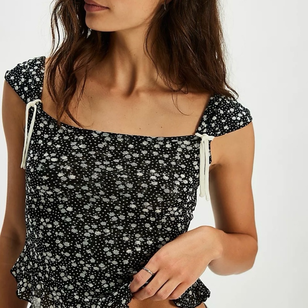 Free People Black Floral Women's Top - NWT Size L
